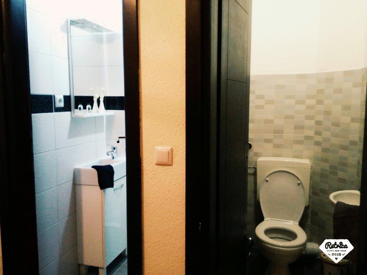 Pansion Zeyno SJJ Room photo
